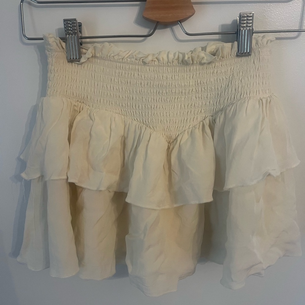 katie j nyc cream summery skirt